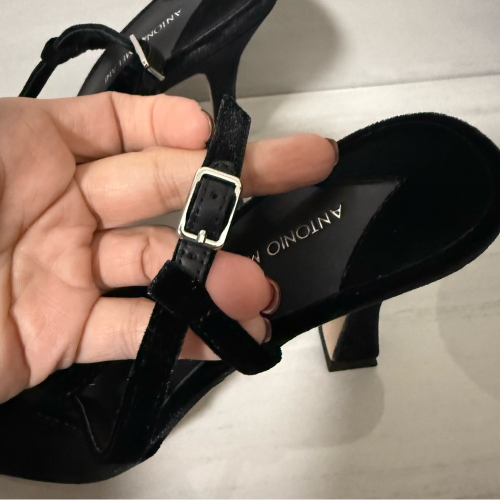 Antonio Melani Black Velvet Embellished Heels Elegant Strappy Pointed Toe Pumps - Picture 8 of 8